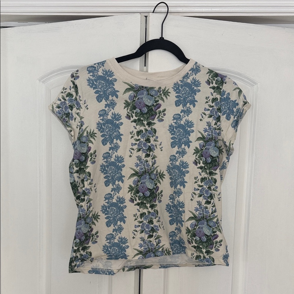 Floral Stripe Short Sleeve Tee in Cream and Blue